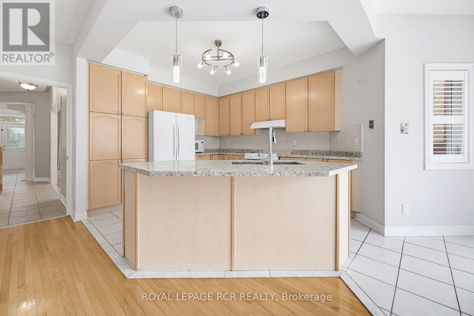 20 KIRKWOOD CRESCENT - 14