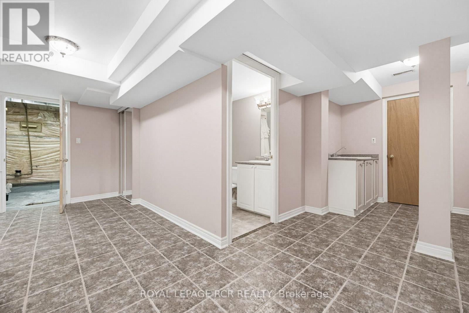 20 KIRKWOOD CRESCENT - 41