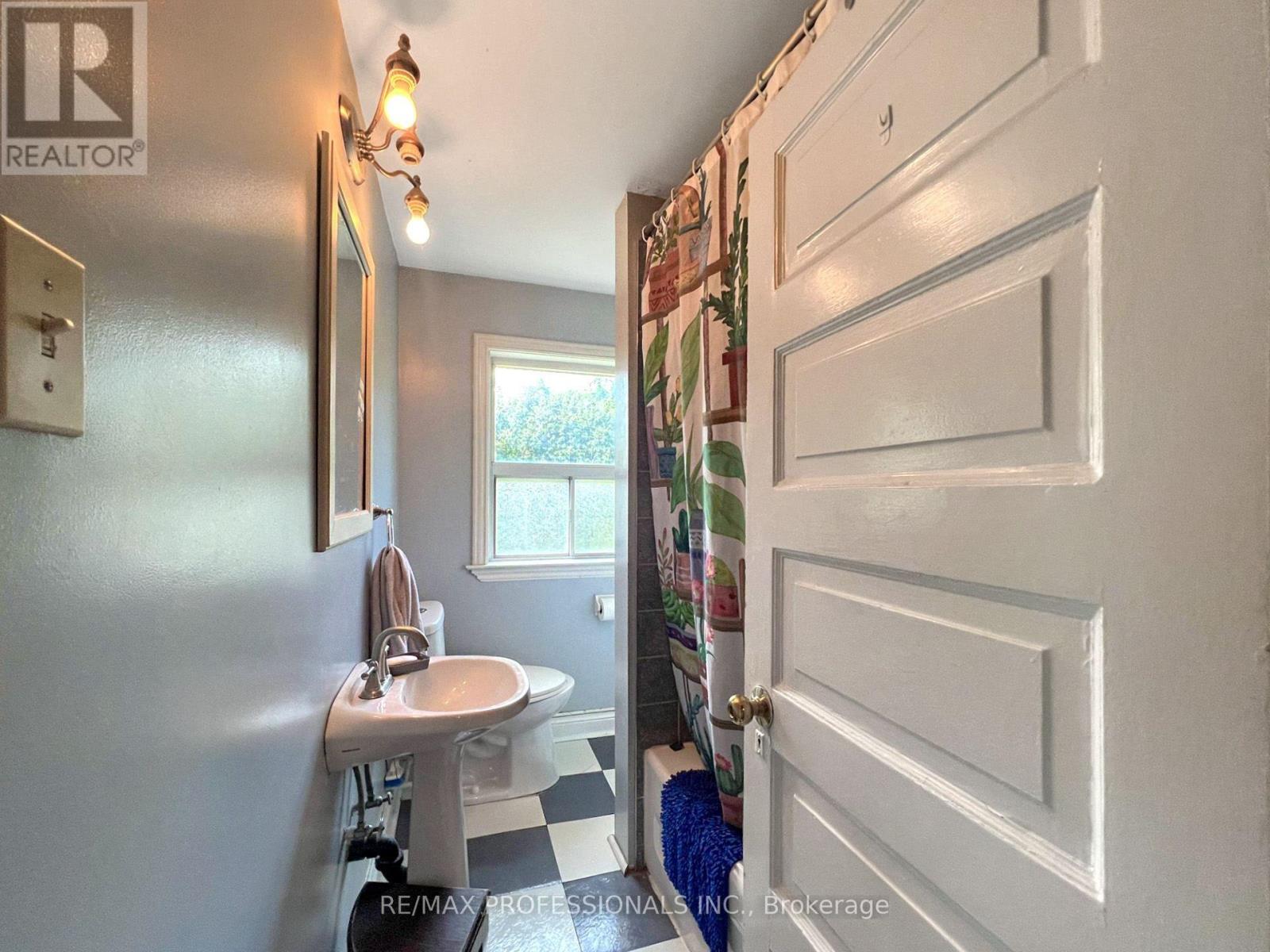 284 INDIAN ROAD - Image 30