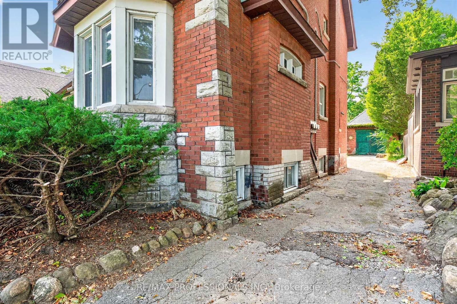 284 INDIAN ROAD - Image 41