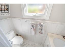 Kitchen - 19 Talgarth Road, Toronto, ON M9B6H1 Photo 14