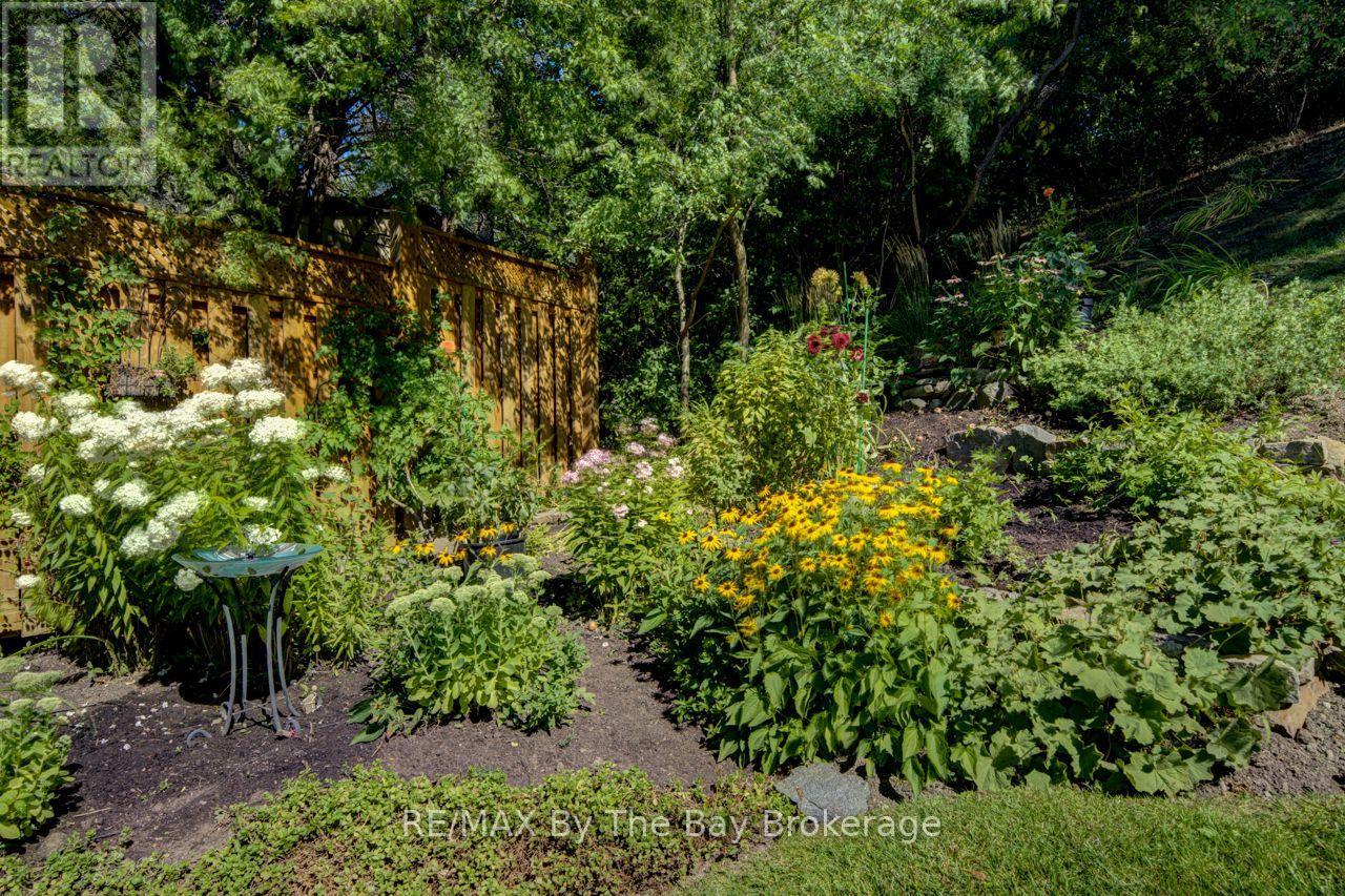 50 HILLTOP COURT - Image 30