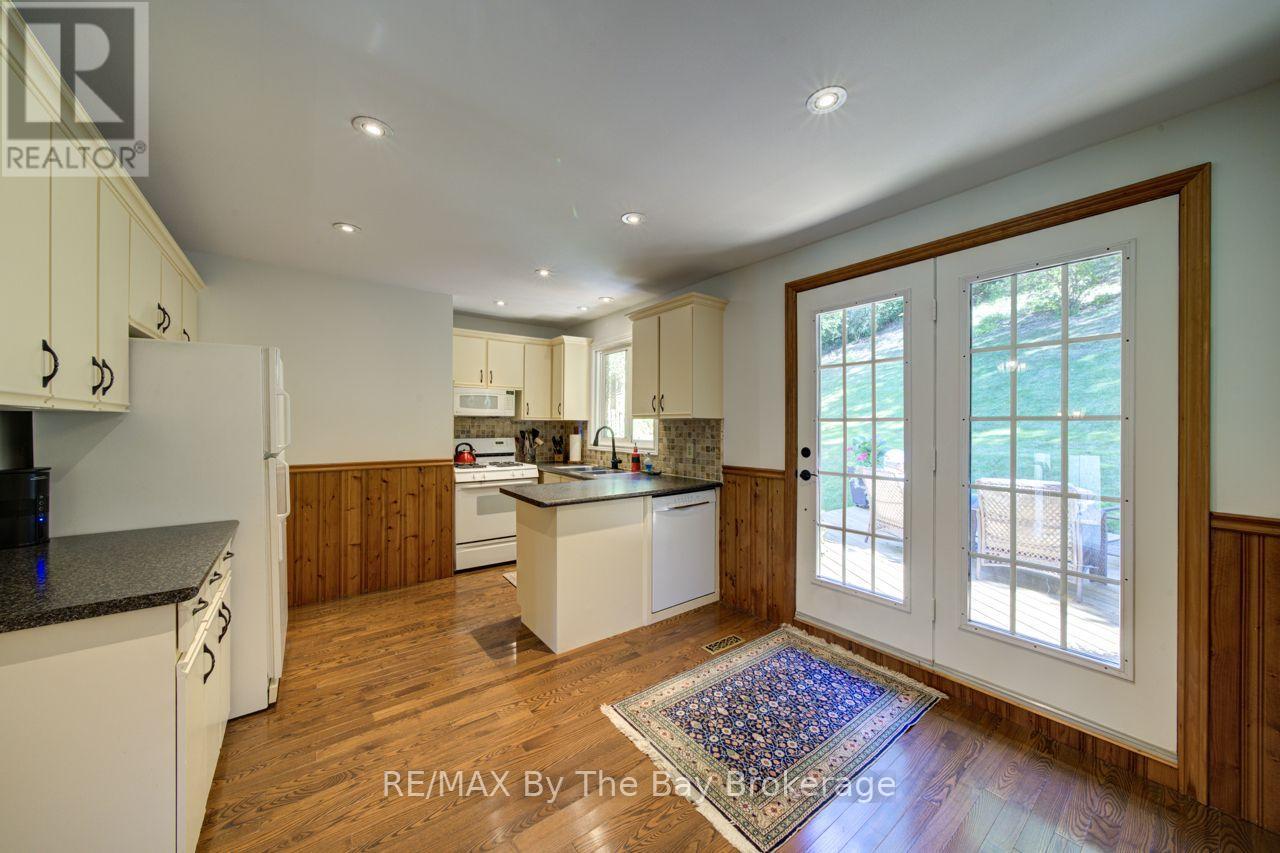 50 HILLTOP COURT - 9