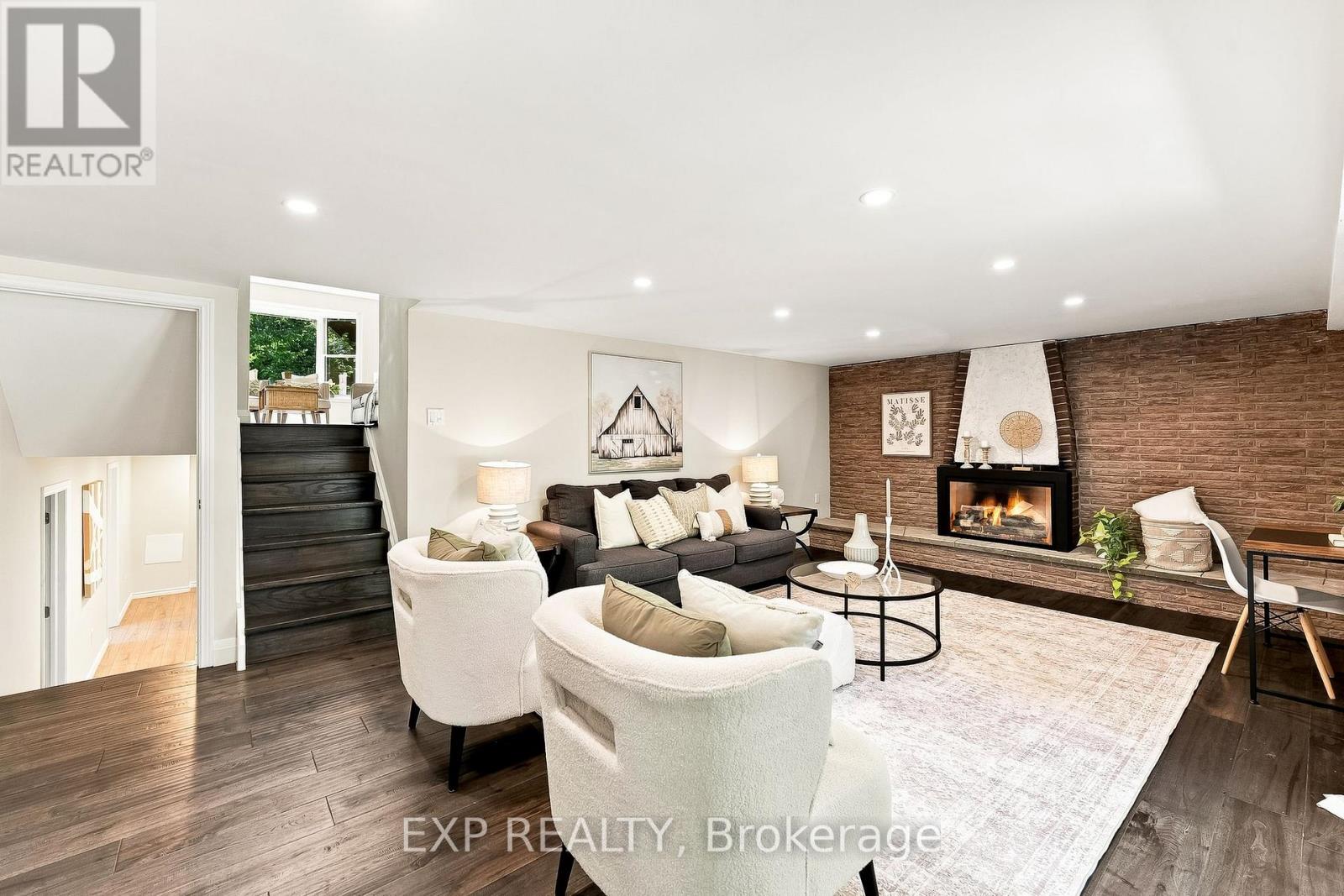 136 COULTER DRIVE - Image 30