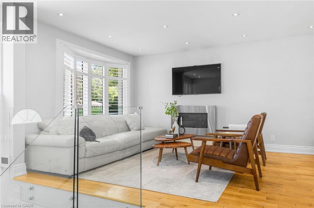 547 PINEGROVE Road - Image 4