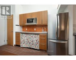 347 Prinyers Cove Crescent, Prince Edward County, ON K0K2T0 Photo 19