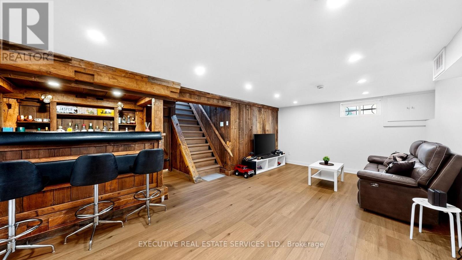 38 PARKER STREET - Image 31