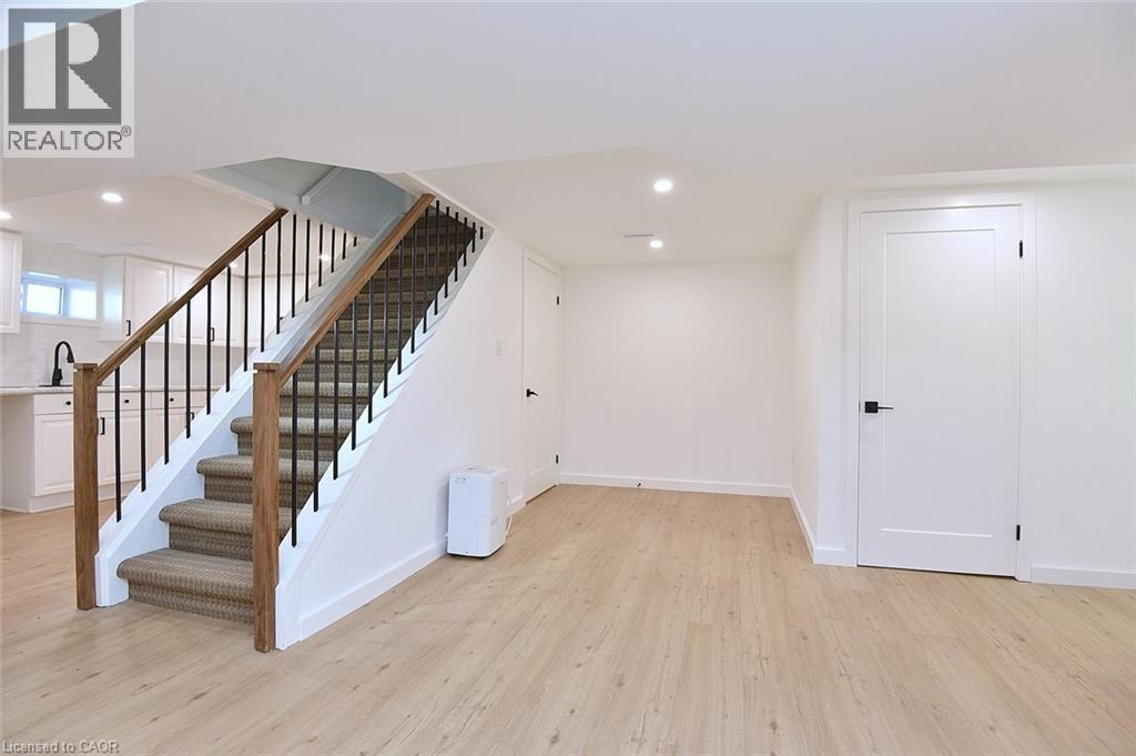 19 GILDEA Street - 22