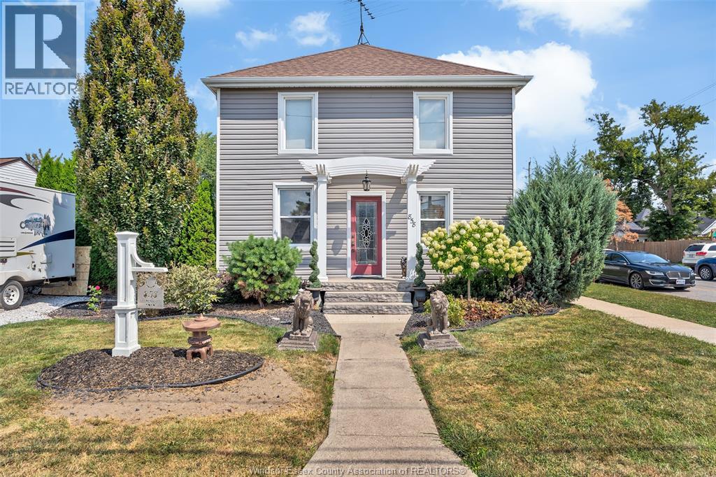 858 LESPERANCE - 1