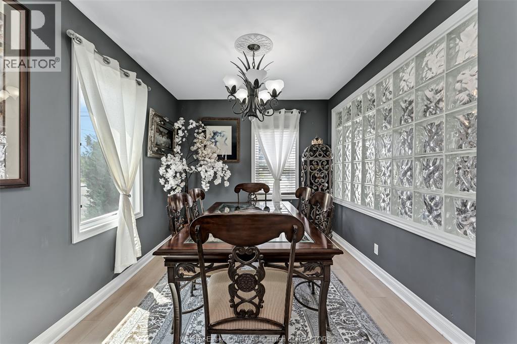 858 LESPERANCE - Image 18