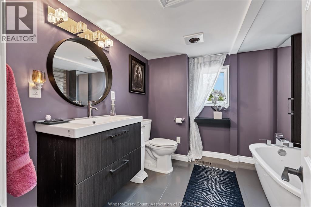 858 LESPERANCE - Image 33