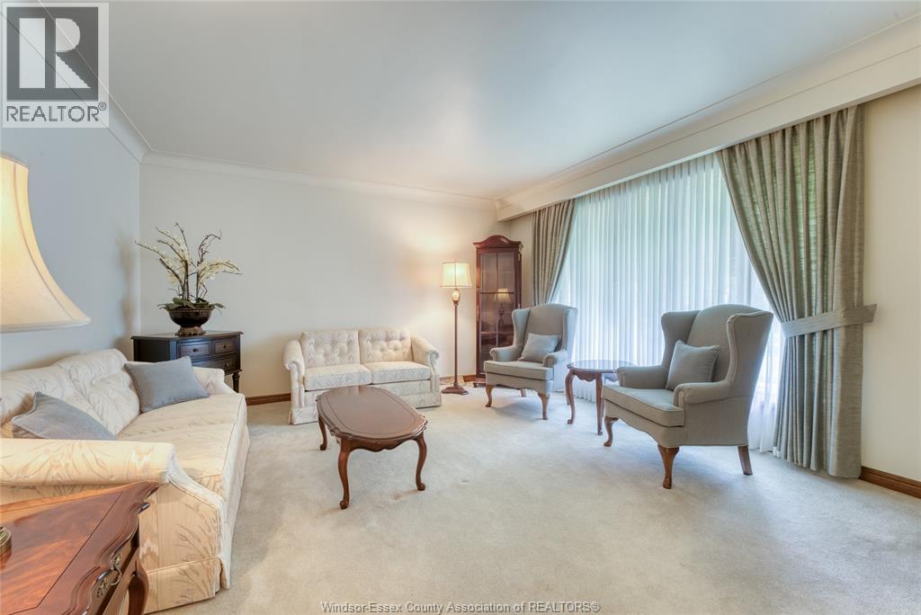 1709 GLADSTONE AVENUE - 2