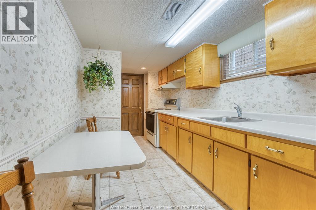 1709 GLADSTONE AVENUE - Image 24