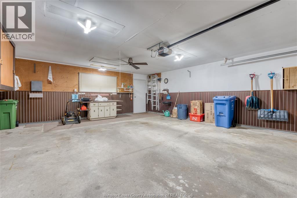 1709 GLADSTONE AVENUE - 38