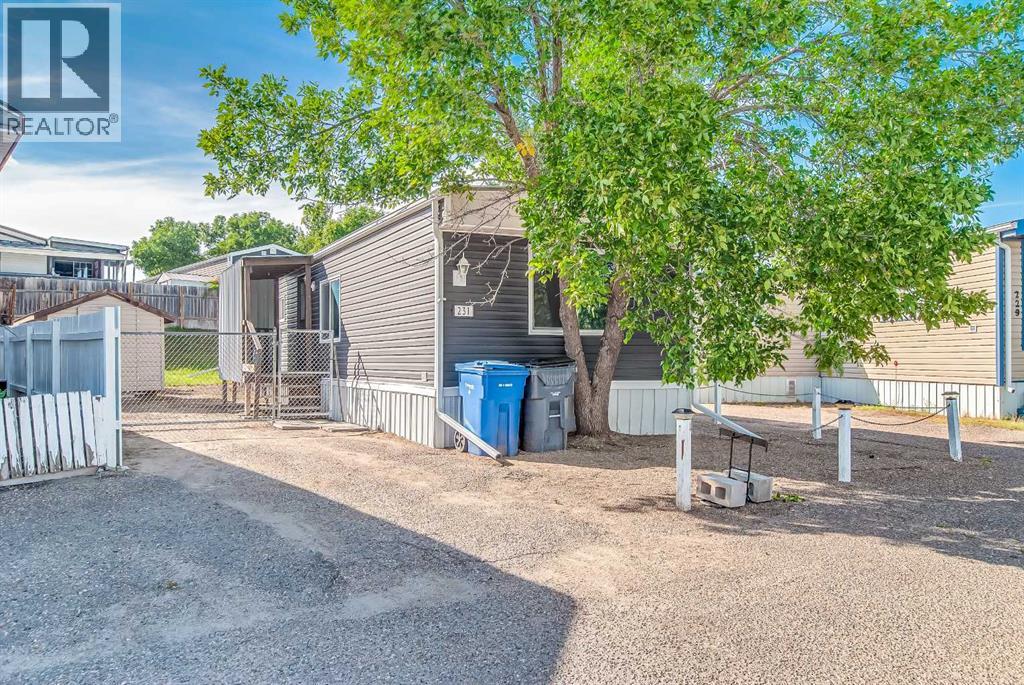231 Fairchild Street SW - 2