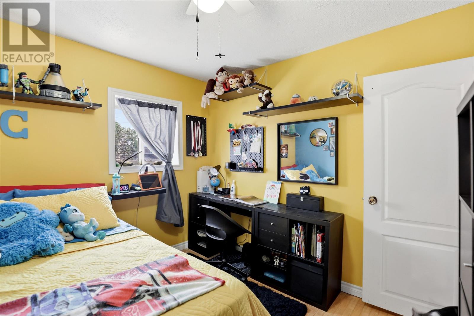 63 Elmwood AVE - Image 23