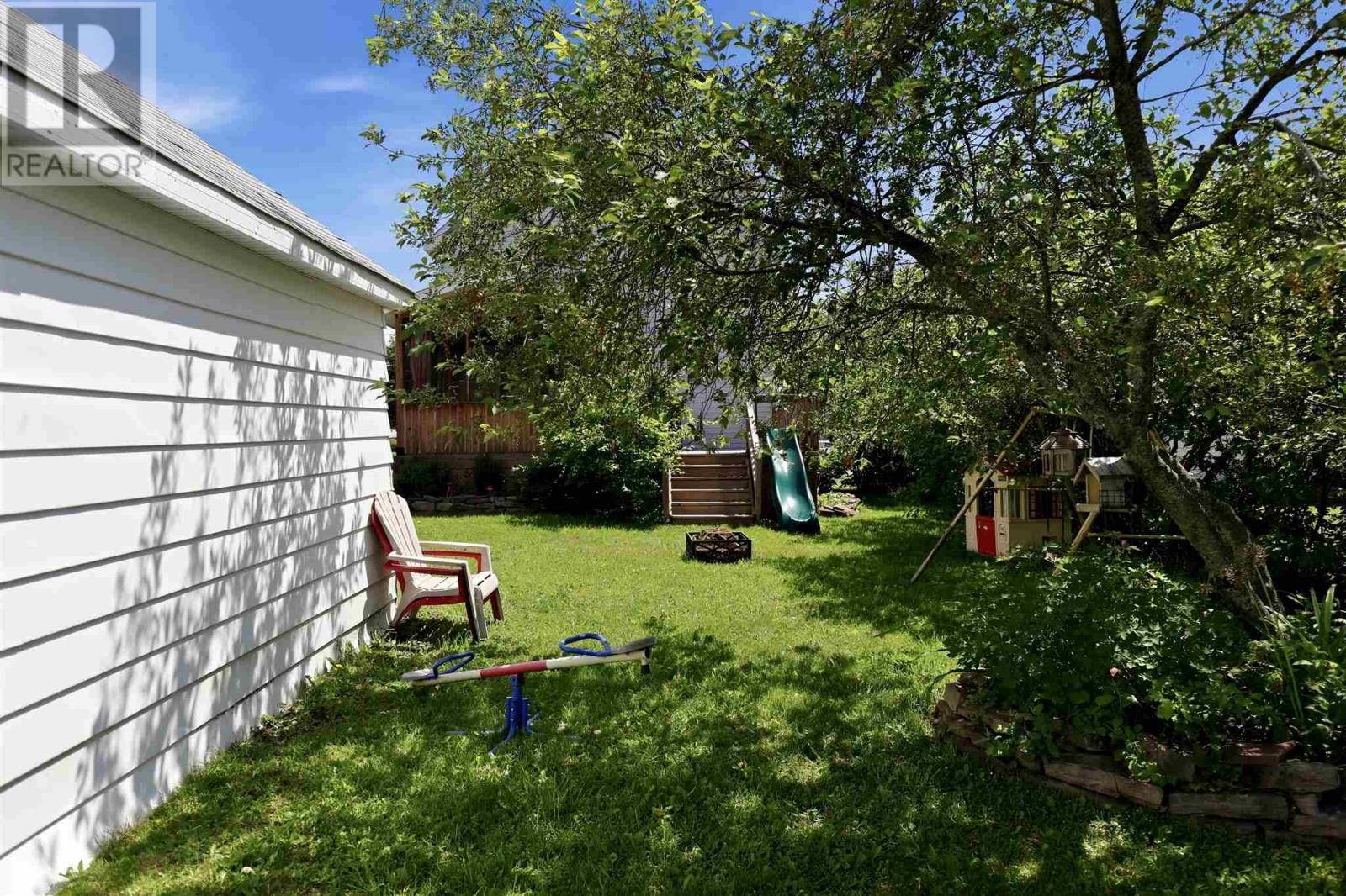 63 Elmwood AVE - Image 38