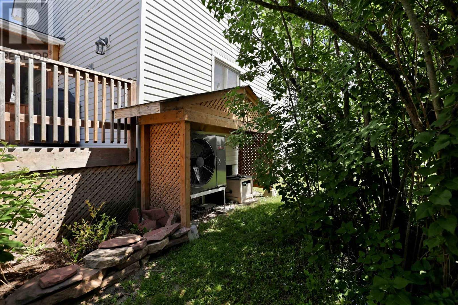 63 Elmwood AVE - Image 39