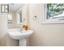 24 Markham Trail, Clarington, ON L1C0S4 Photo 11