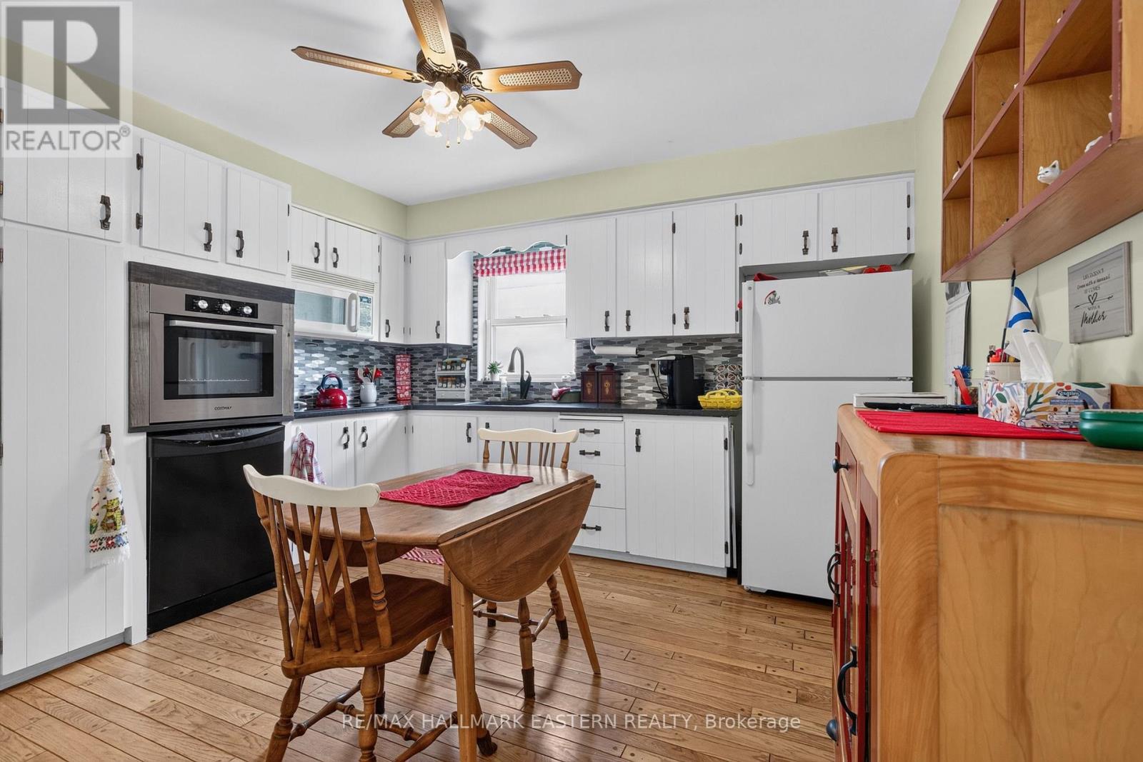 501 GLENGARRY AVENUE - 12
