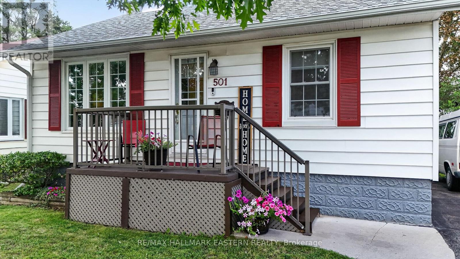 501 GLENGARRY AVENUE - 2
