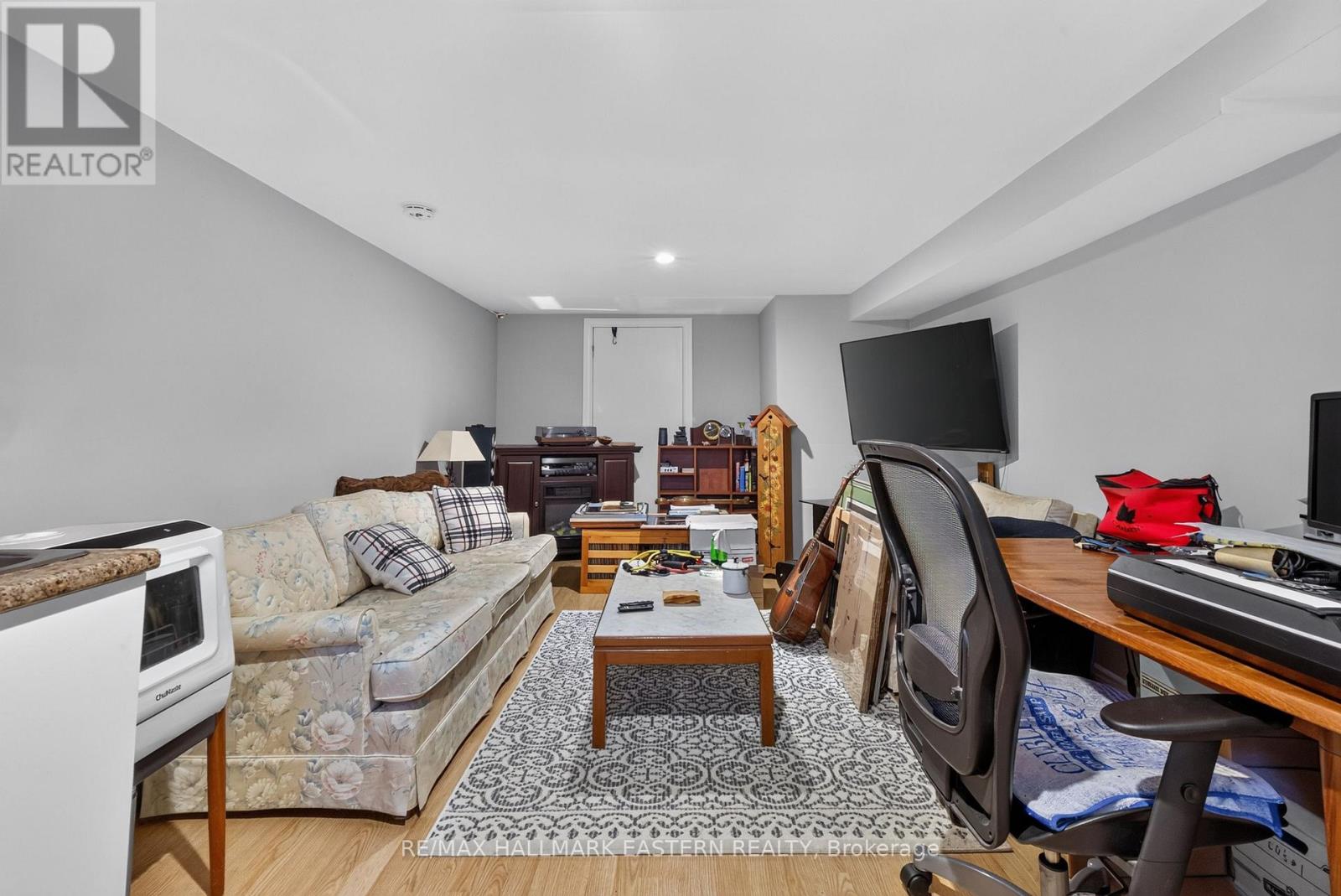 501 GLENGARRY AVENUE - Image 28