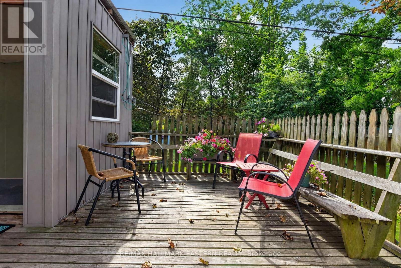 501 GLENGARRY AVENUE - 33