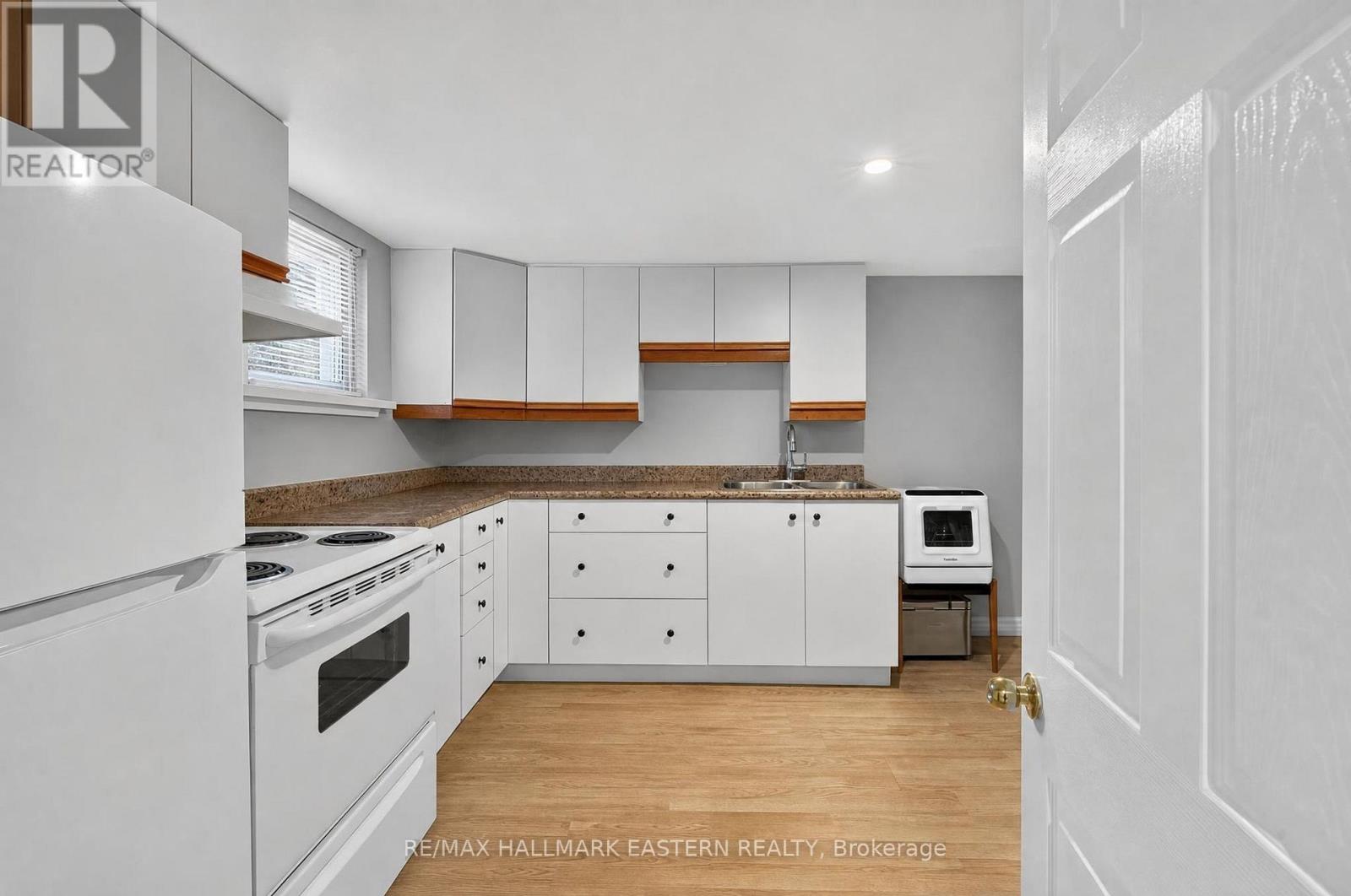 501 GLENGARRY AVENUE - Image 42