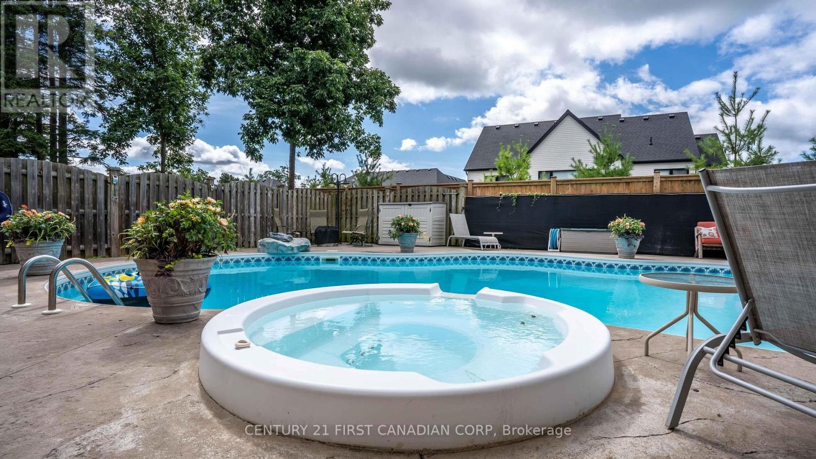 114 LONGVIEW COURT - 45