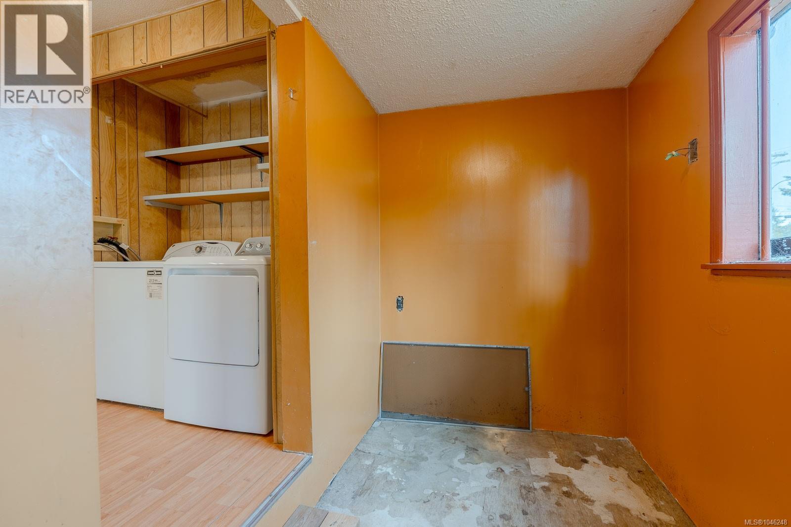 #18 158 Cooper Rd - Image 27