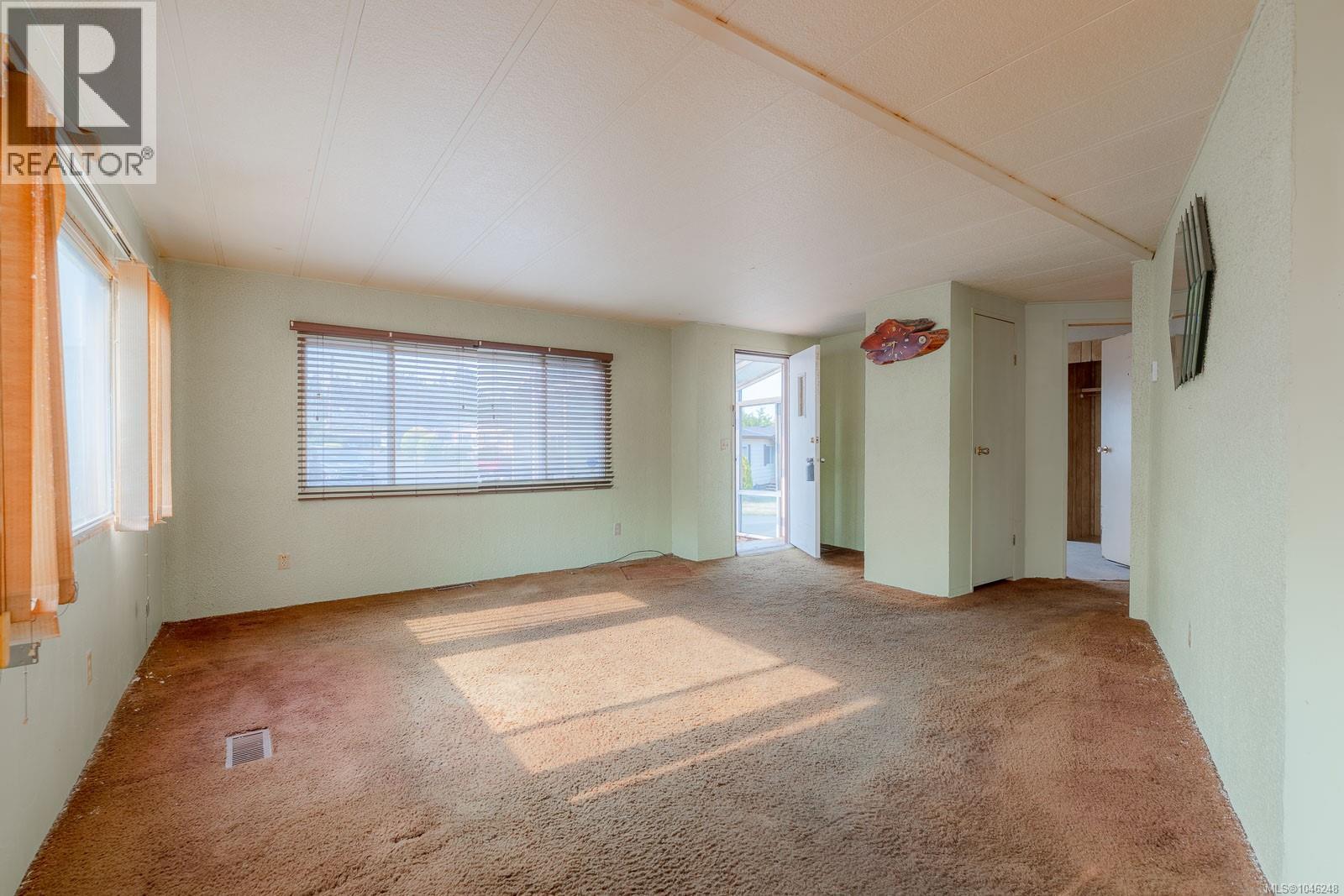 #18 158 Cooper Rd - 15