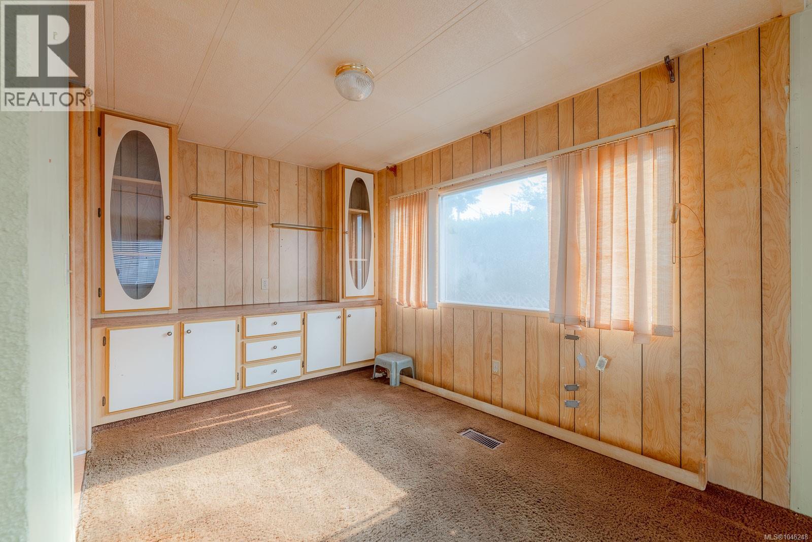 #18 158 Cooper Rd - Image 18