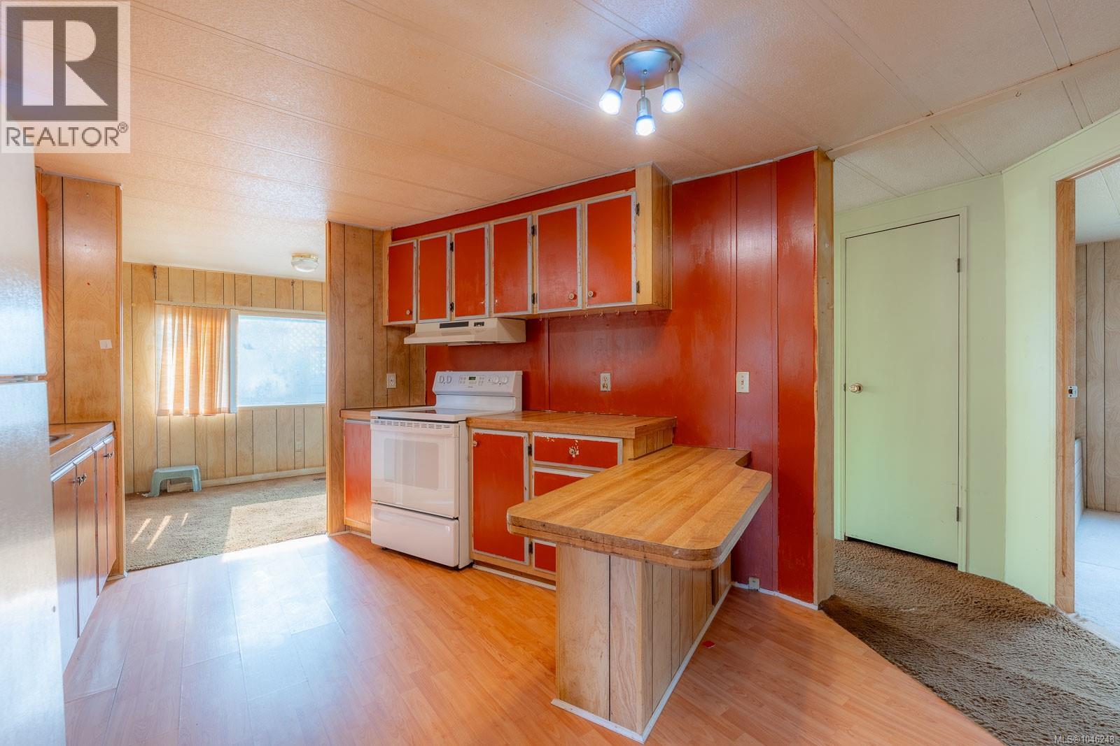 #18 158 Cooper Rd - 25