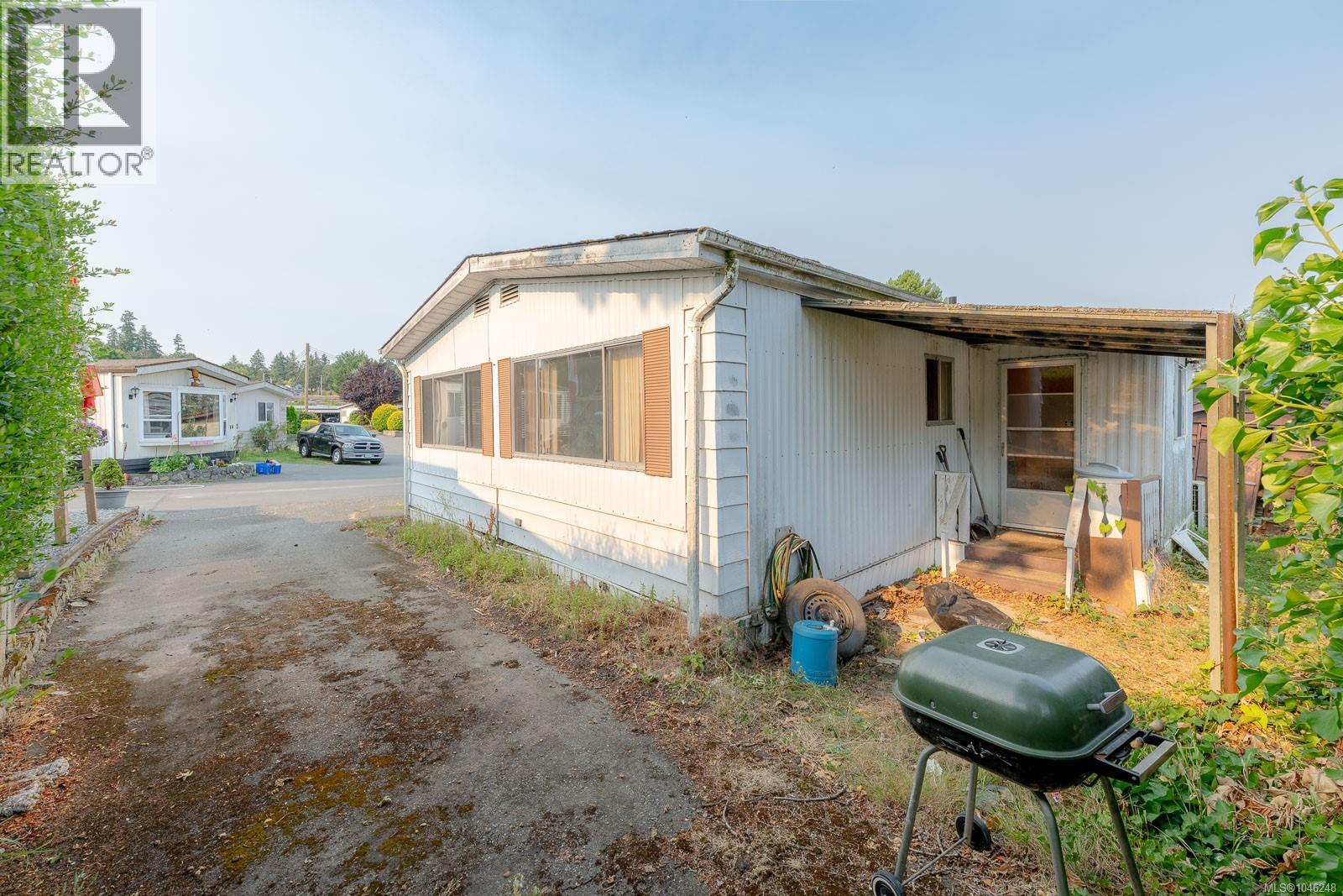 #18 158 Cooper Rd - 6