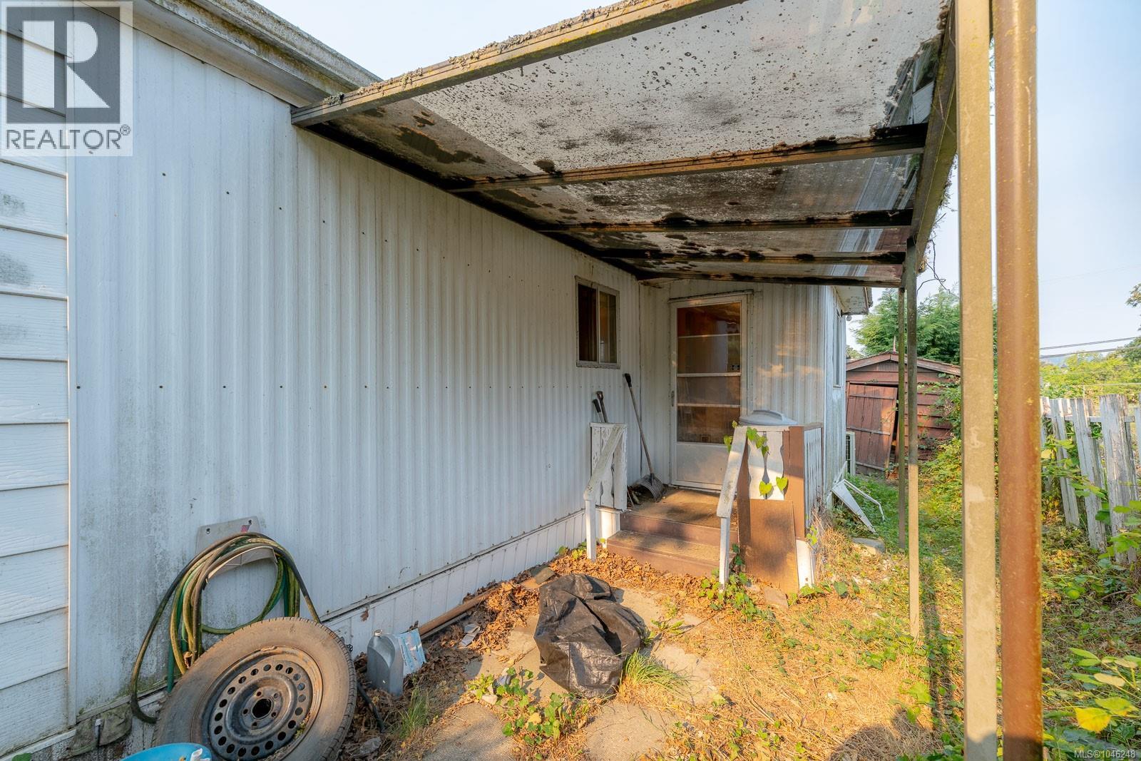 #18 158 Cooper Rd - 8