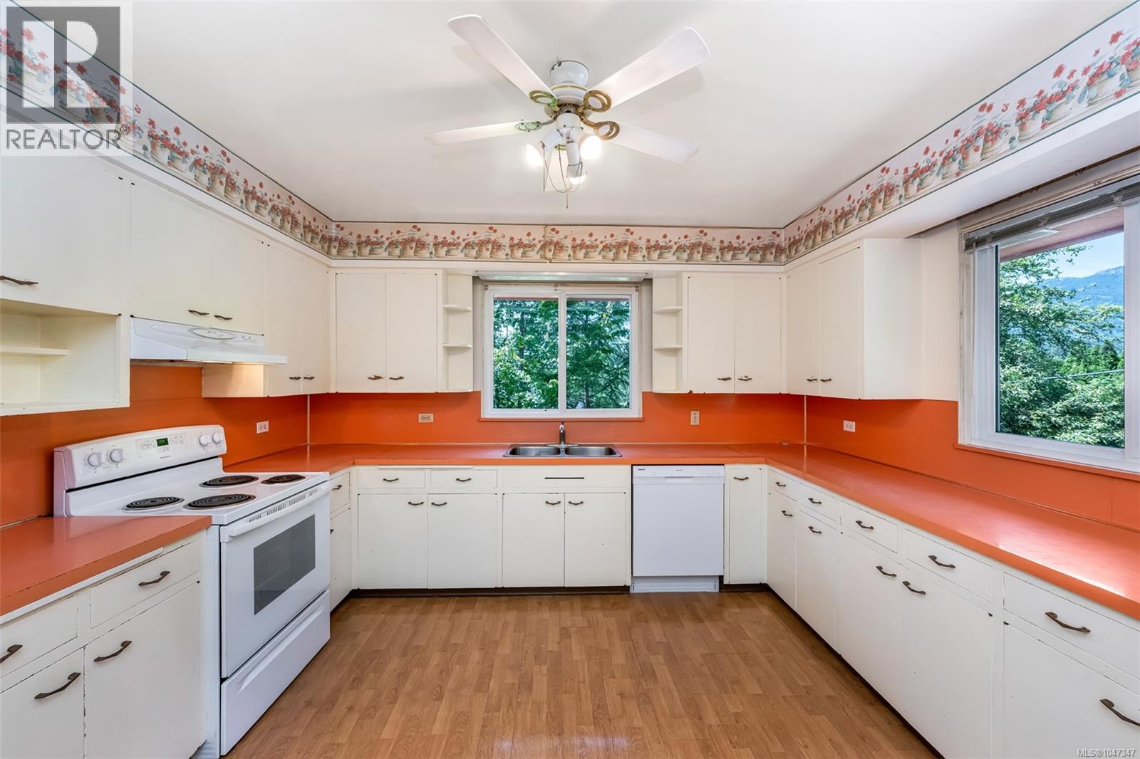6182 Grieve Rd - 14