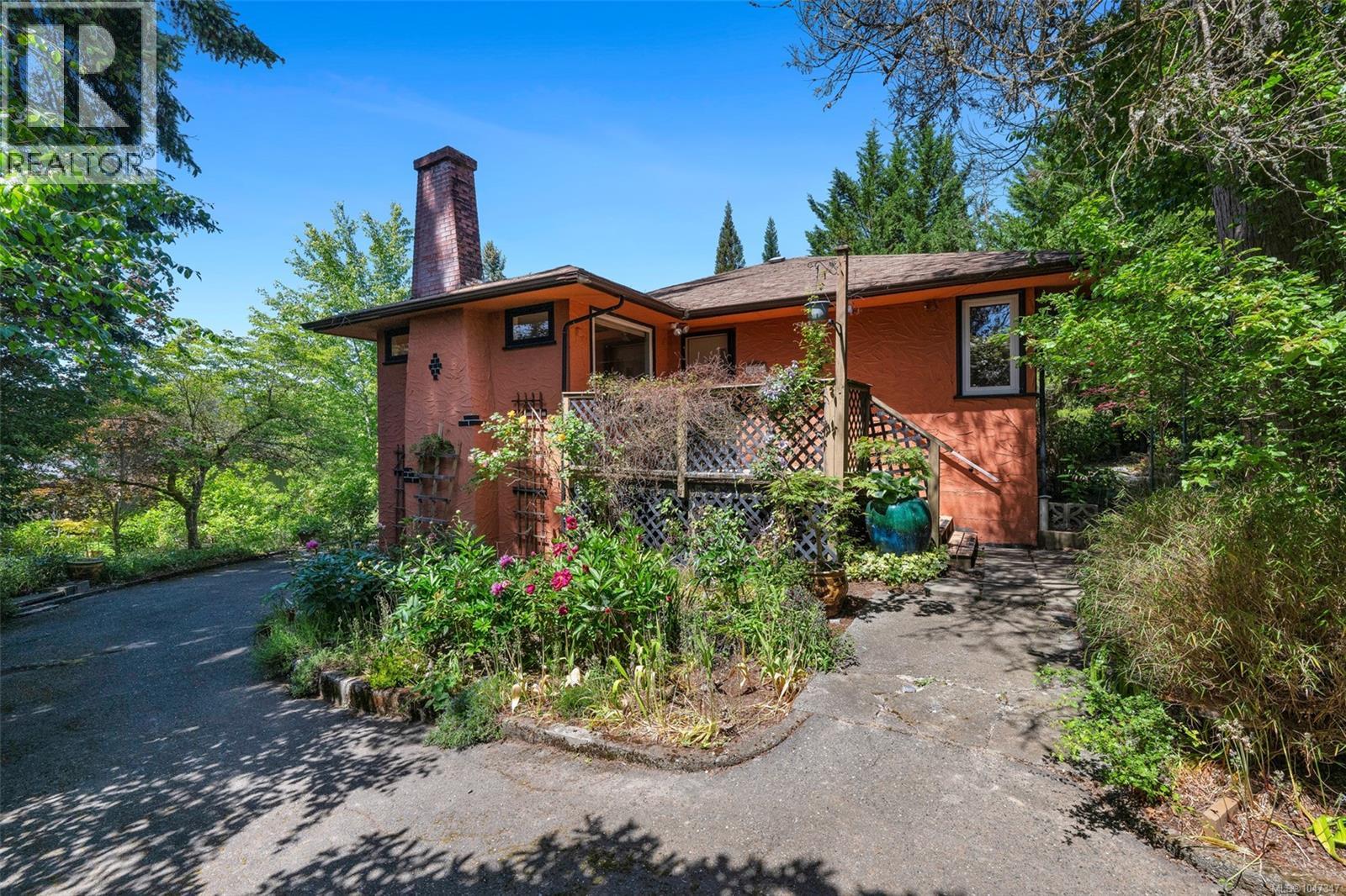 6182 Grieve Rd - 2