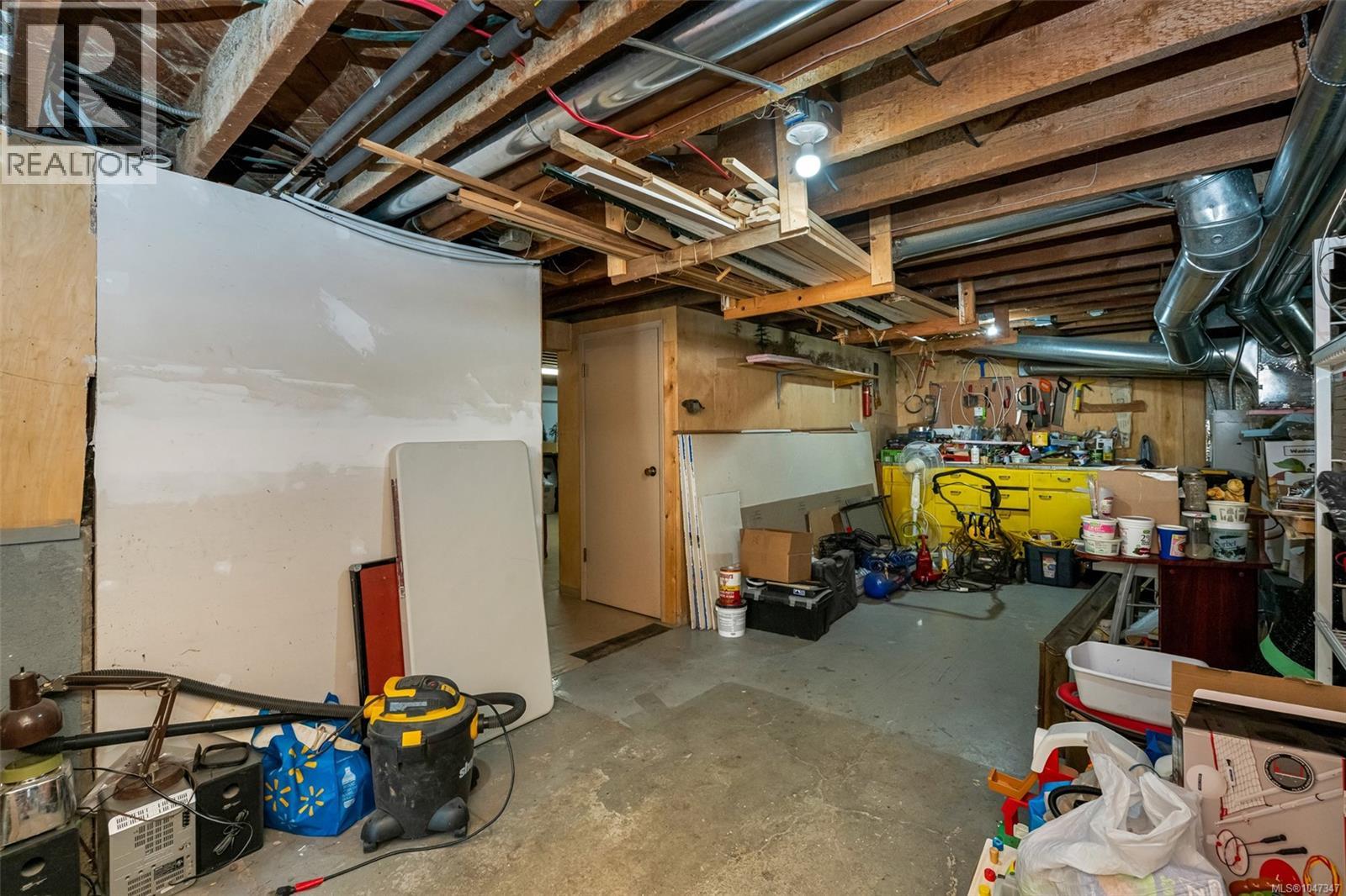 6182 Grieve Rd - Image 53