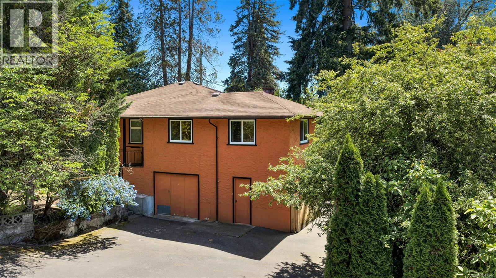 6182 Grieve Rd - 3