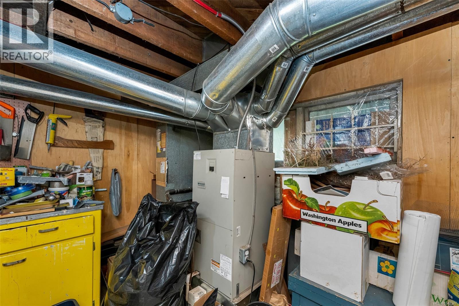 6182 Grieve Rd - Image 54