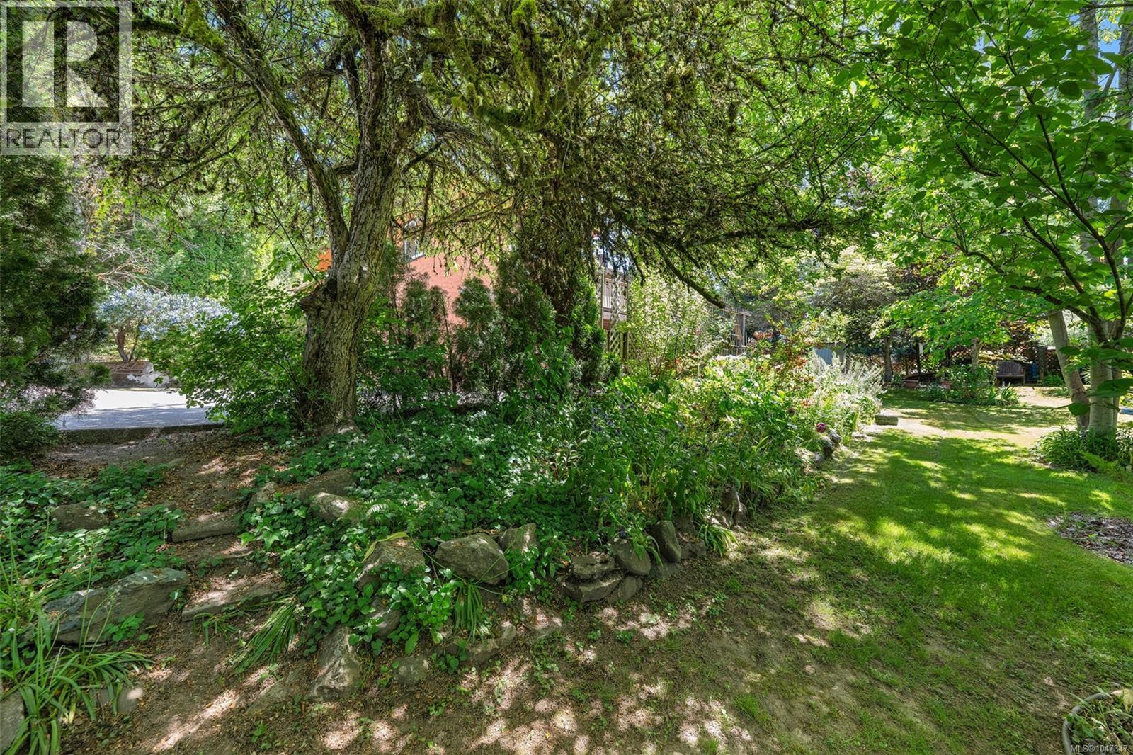 6182 Grieve Rd - 11