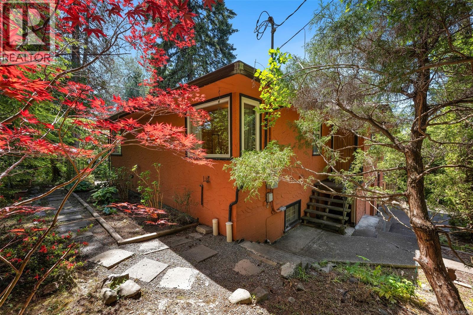 6182 Grieve Rd - 61