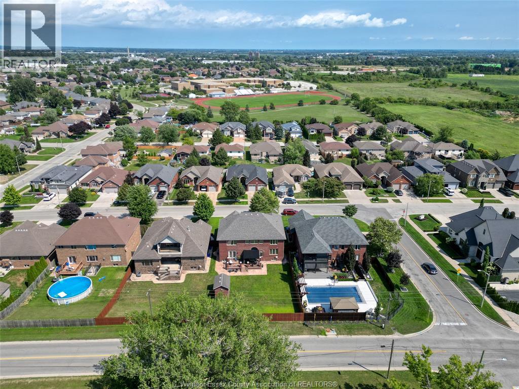 201 ELLISON - Image 38