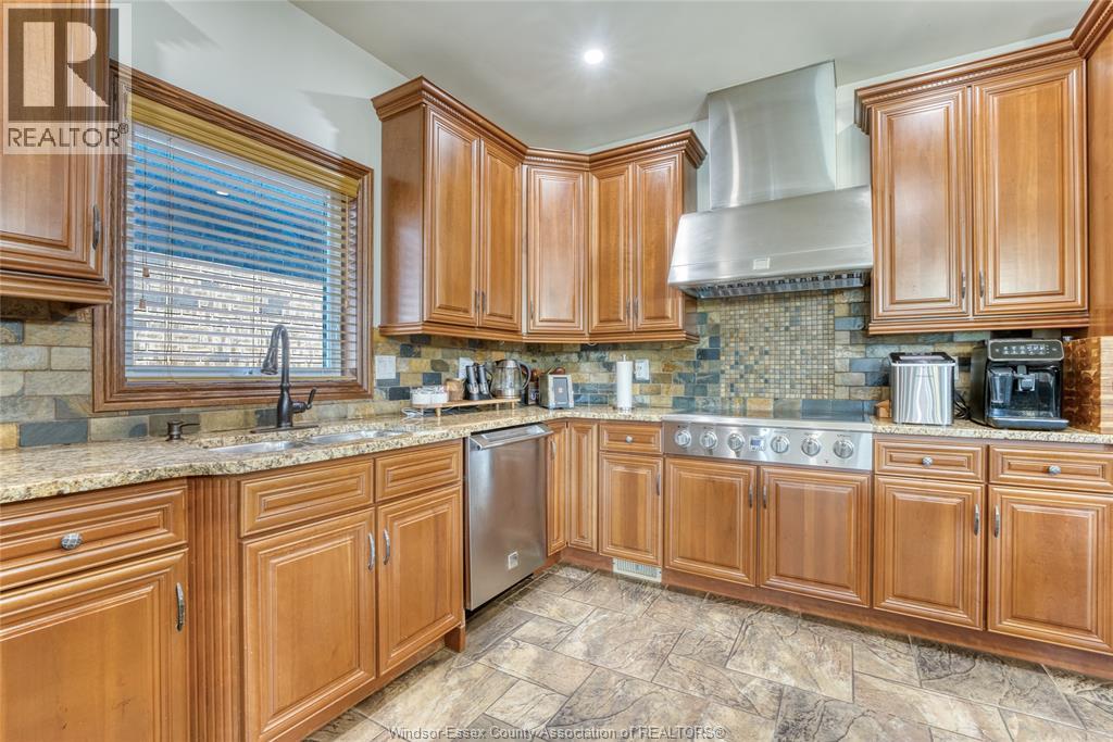 201 ELLISON - Image 13