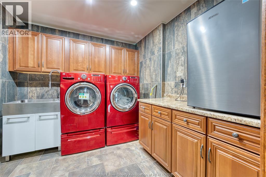 201 ELLISON - Image 24
