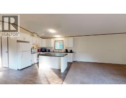 Kitchen - 40 Wilderness  Heights Way, Elkford, BC V0B1H0 Photo 9