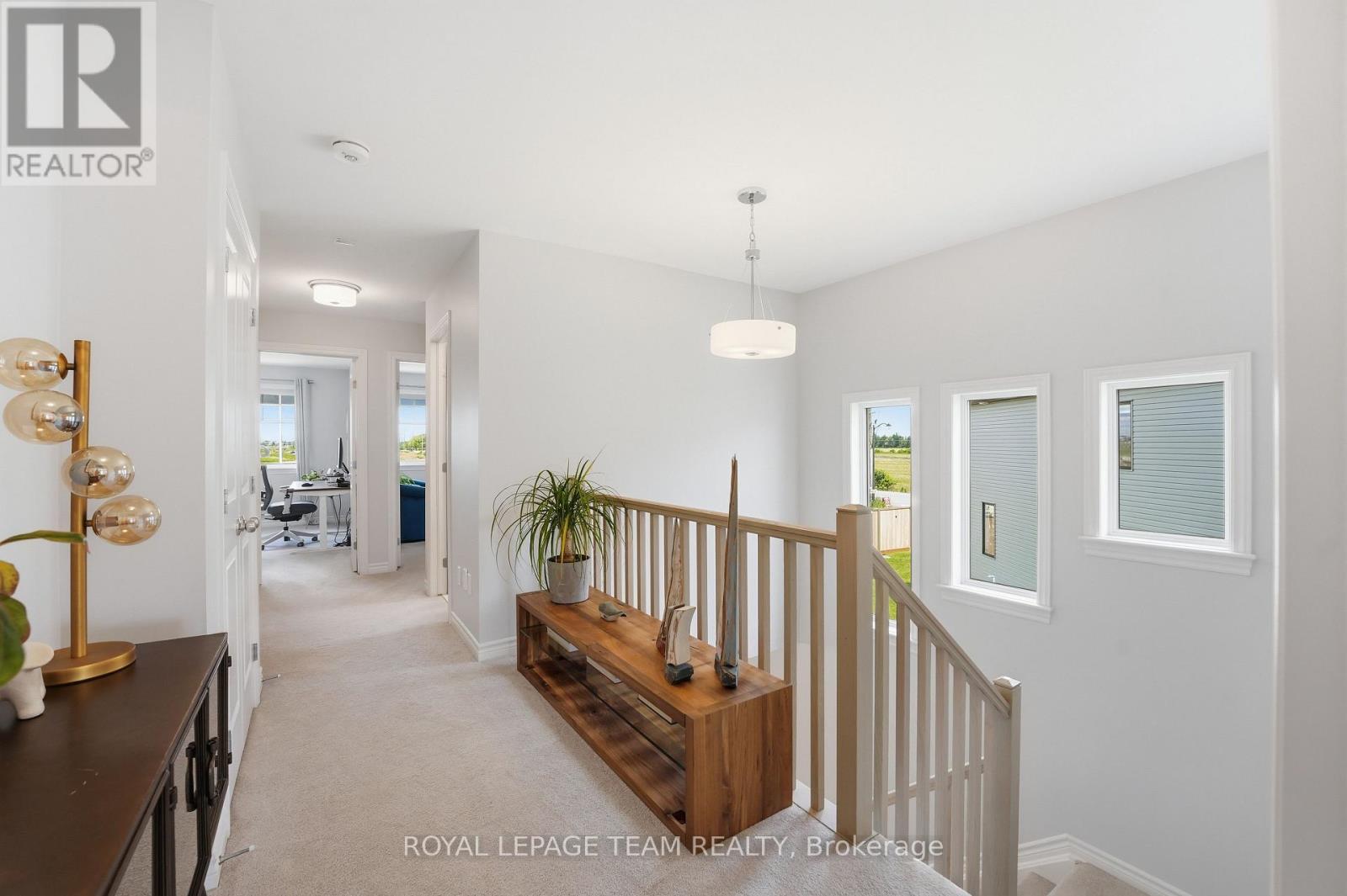 715 MAVERICK CRESCENT - Image 23