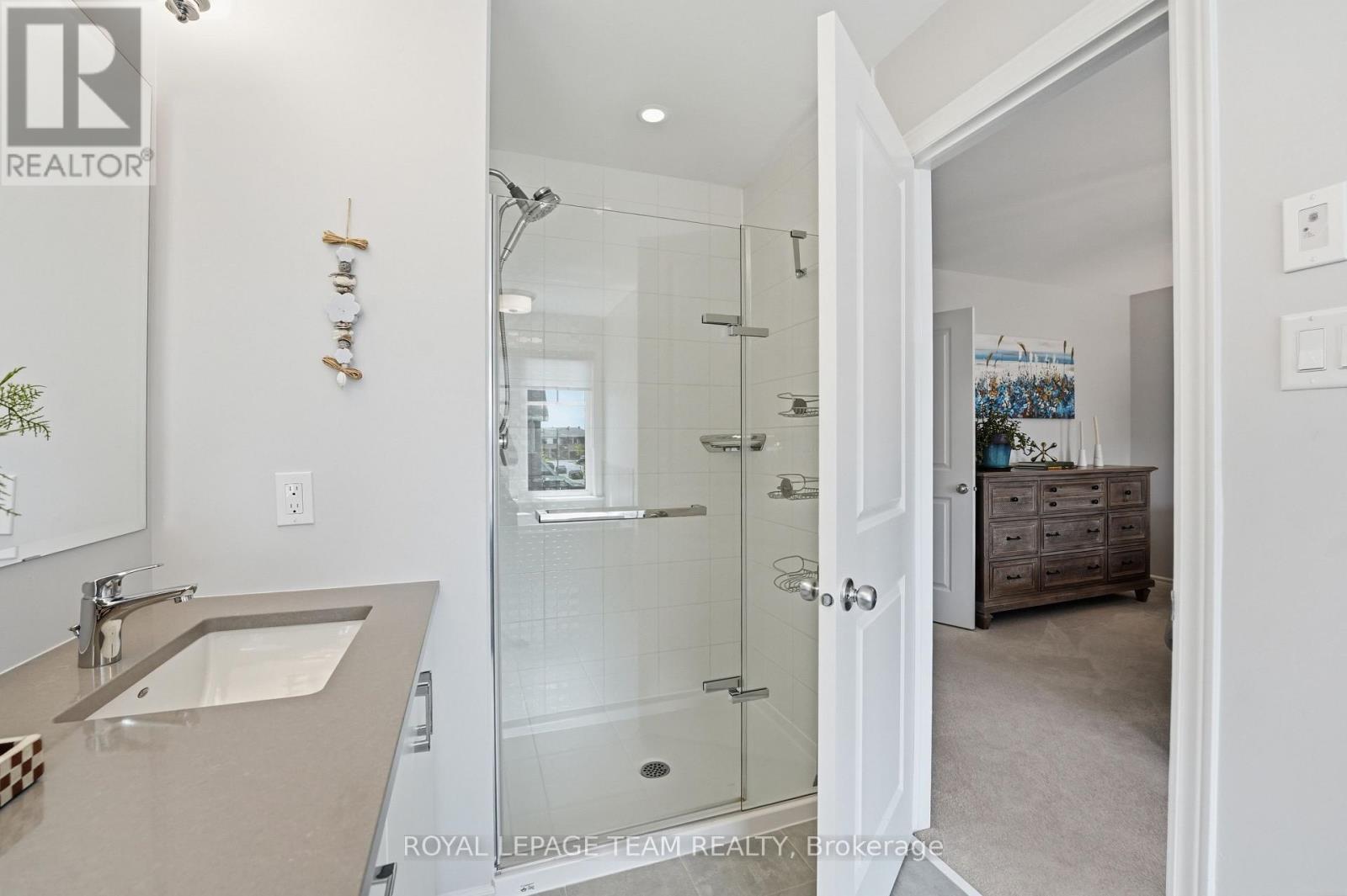 715 MAVERICK CRESCENT - Image 28