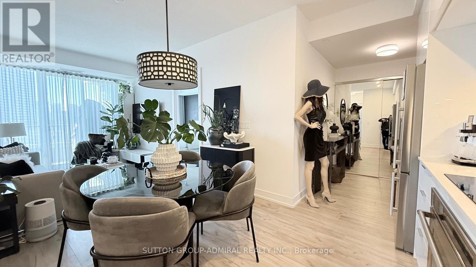 #1630 25 ADRA GRADO WAY - 3