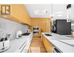 17 Nesbitt Drive, Toronto, ON M4W2G2 Photo 12